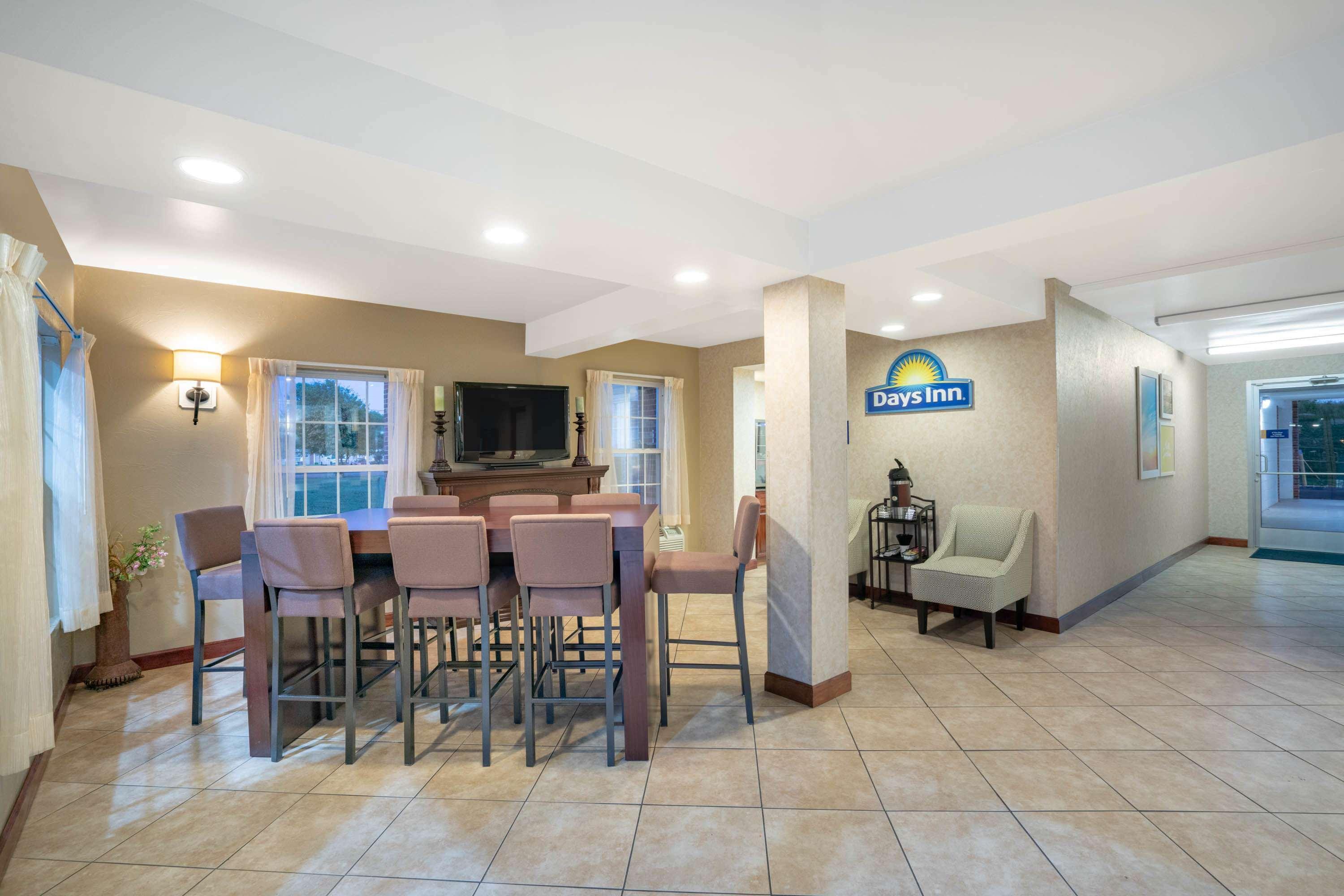 Days Inn By Wyndham Cave City Exterior foto